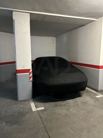 Autotalli myytävänä paikassa León kaupunki - 10 000 € (Ref: 10004736)
