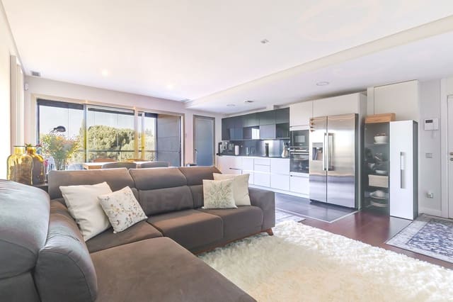 Apartamento de 2 habitaciones en Majadahonda en venta con piscina garaje - 775.000 € (Ref: 10004738)