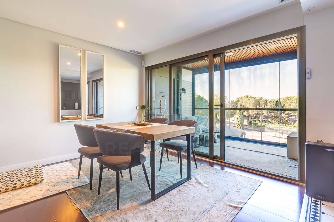 Apartamento de 2 habitaciones en Majadahonda en venta con piscina garaje - 775.000 € (Ref: 10004738)