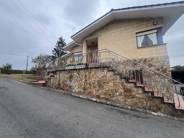 6 sovrum Hus till salu i Castrillón med garage - 669 000 € (Ref: 10004739)
