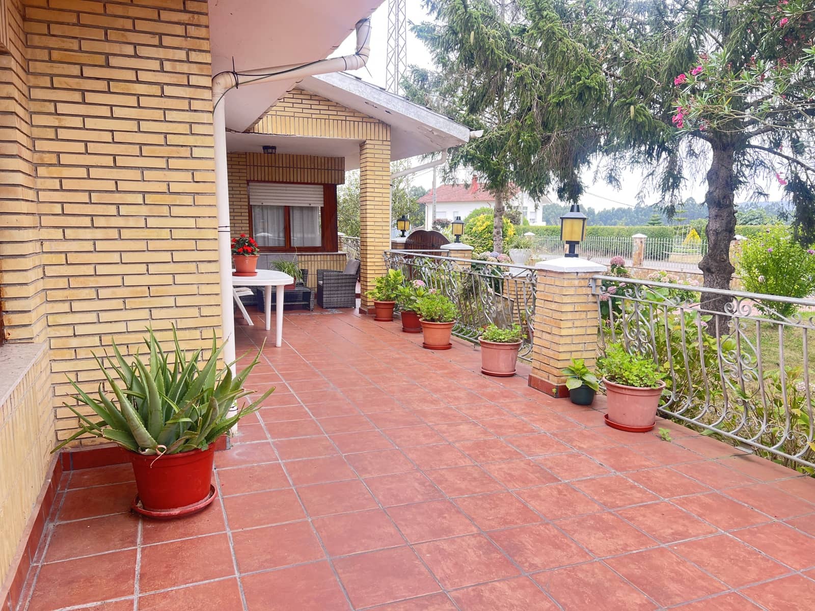 6 sovrum Hus till salu i Castrillon med garage - 669 000 € (Ref: 10004739)