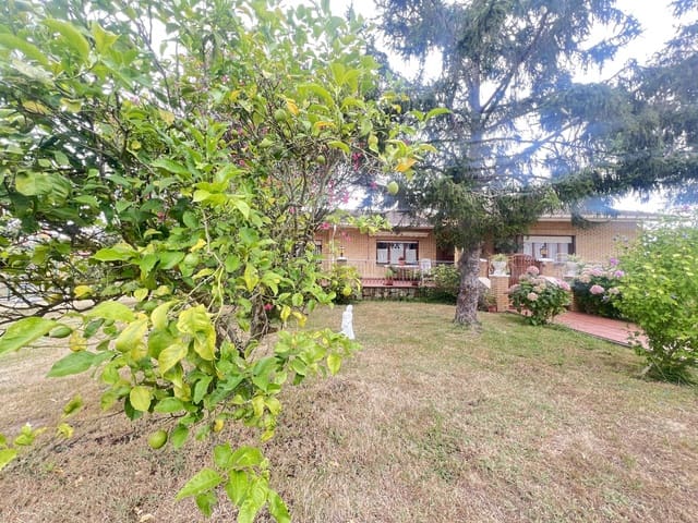 6 sovrum Hus till salu i Castrillón med garage - 669 000 € (Ref: 10004739)