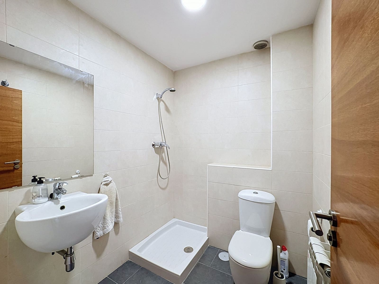 3 quarto Moradia em Banda para venda em Vilafranca del Penedes com piscina garagem - 375 000 € (Ref: 10004933)