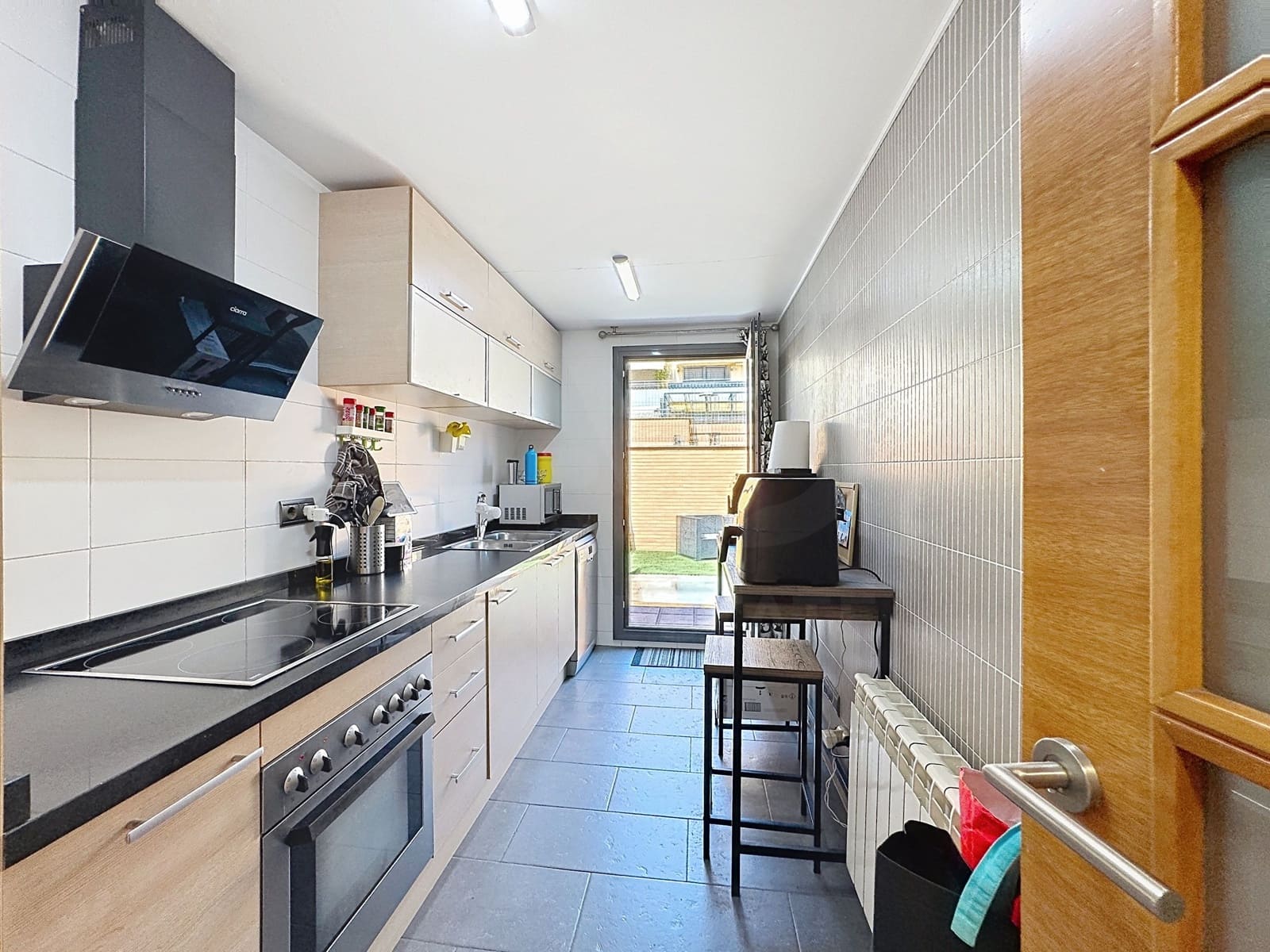 3 quarto Moradia em Banda para venda em Vilafranca del Penedes com piscina garagem - 375 000 € (Ref: 10004933)