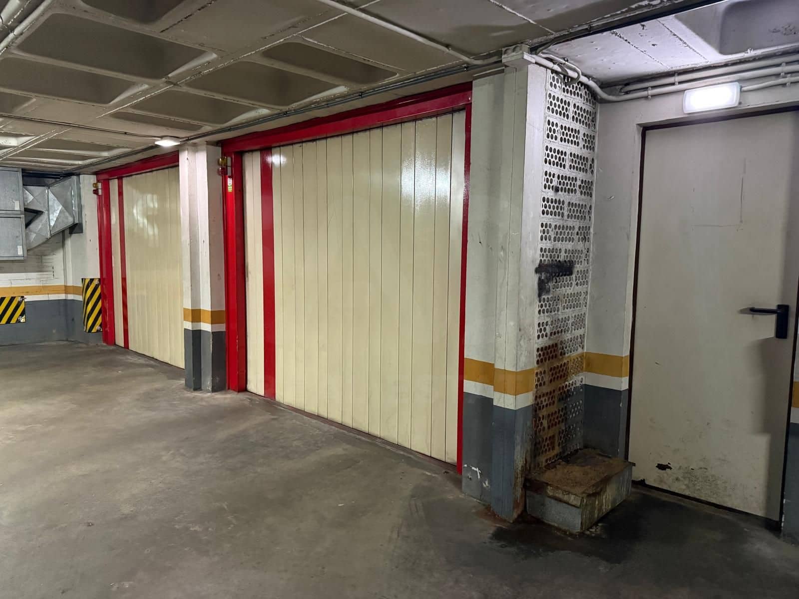 Garage zu verkaufen in Leon Stadt - 28.000 € (Ref: 10004934)