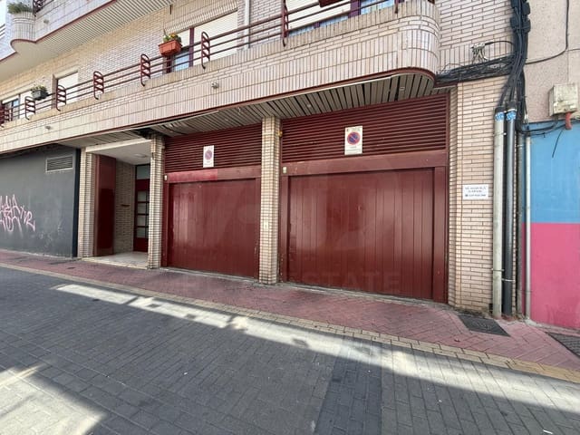 Garage zu verkaufen in León Stadt - 28.000 € (Ref: 10004934)