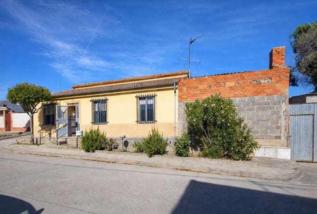 4 slaapkamer Huis te koop in Valdestillas met garage - € 147.000 (Ref: 10004936)