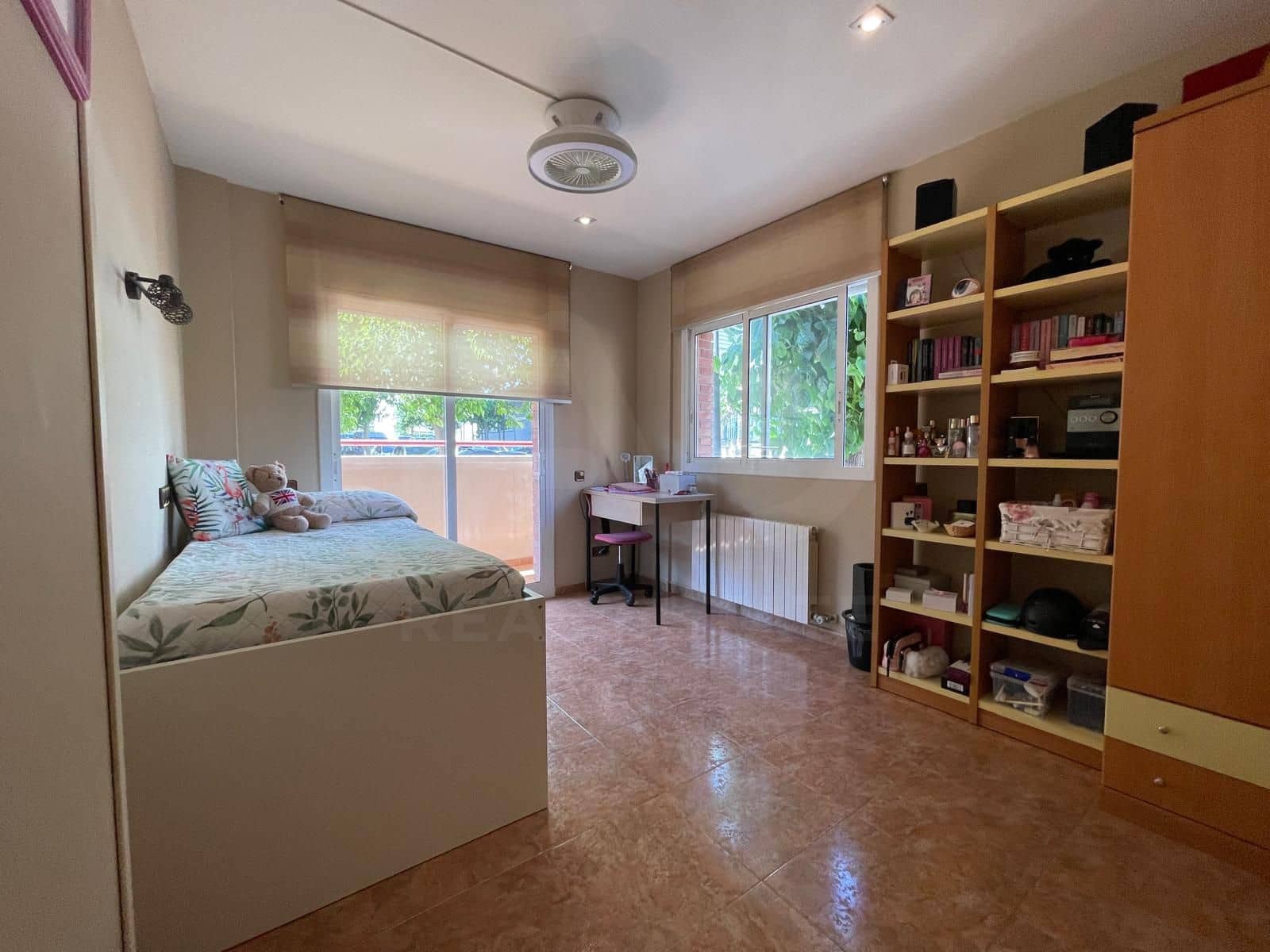 4 slaapkamer Appartement te koop in Vilanova i la Geltru - € 389.000 (Ref: 10004939)
