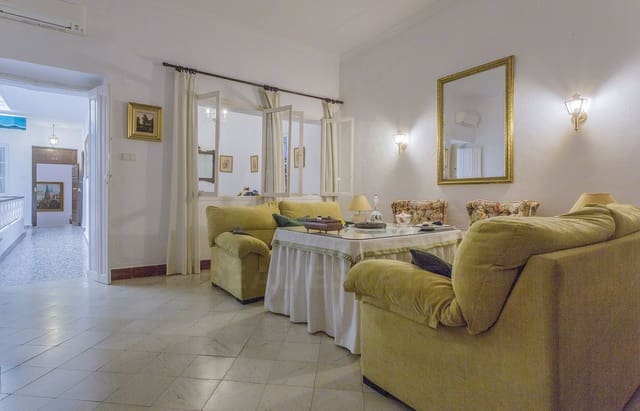 6 soveværelse Byhus til salg i Medina-Sidonia - € 380.000 (Ref: 10004940)