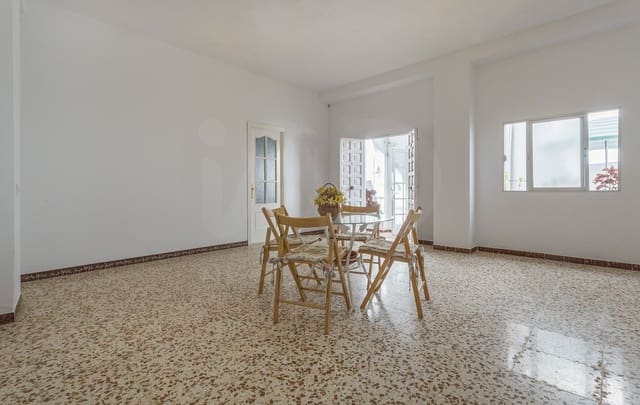 6 soveværelse Byhus til salg i Medina-Sidonia - € 380.000 (Ref: 10004940)