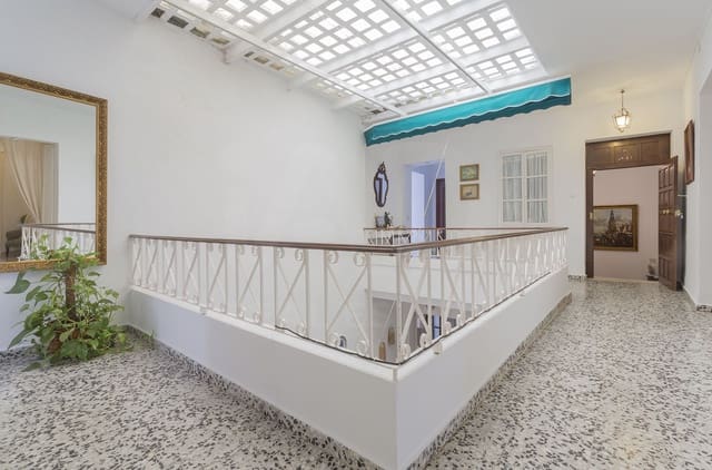 6 soveværelse Byhus til salg i Medina-Sidonia - € 380.000 (Ref: 10004940)