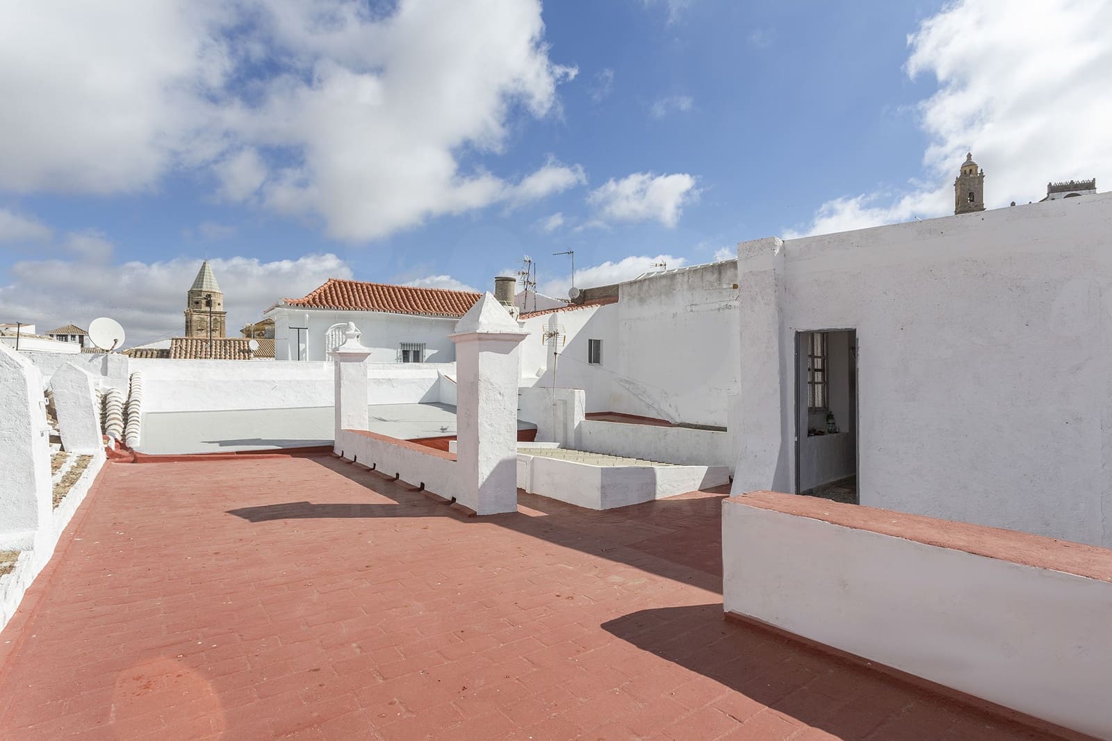 6 makuuhuone Omakotitalo myytävänä paikassa Medina-Sidonia - 380 000 € (Ref: 10004940)