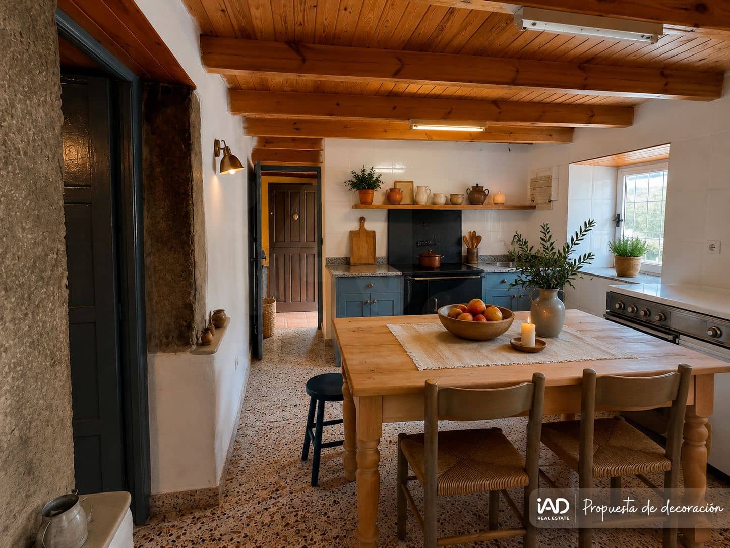 5 bedroom Townhouse for sale in Quiros with garage - € 180,000 (Ref: 10004941)