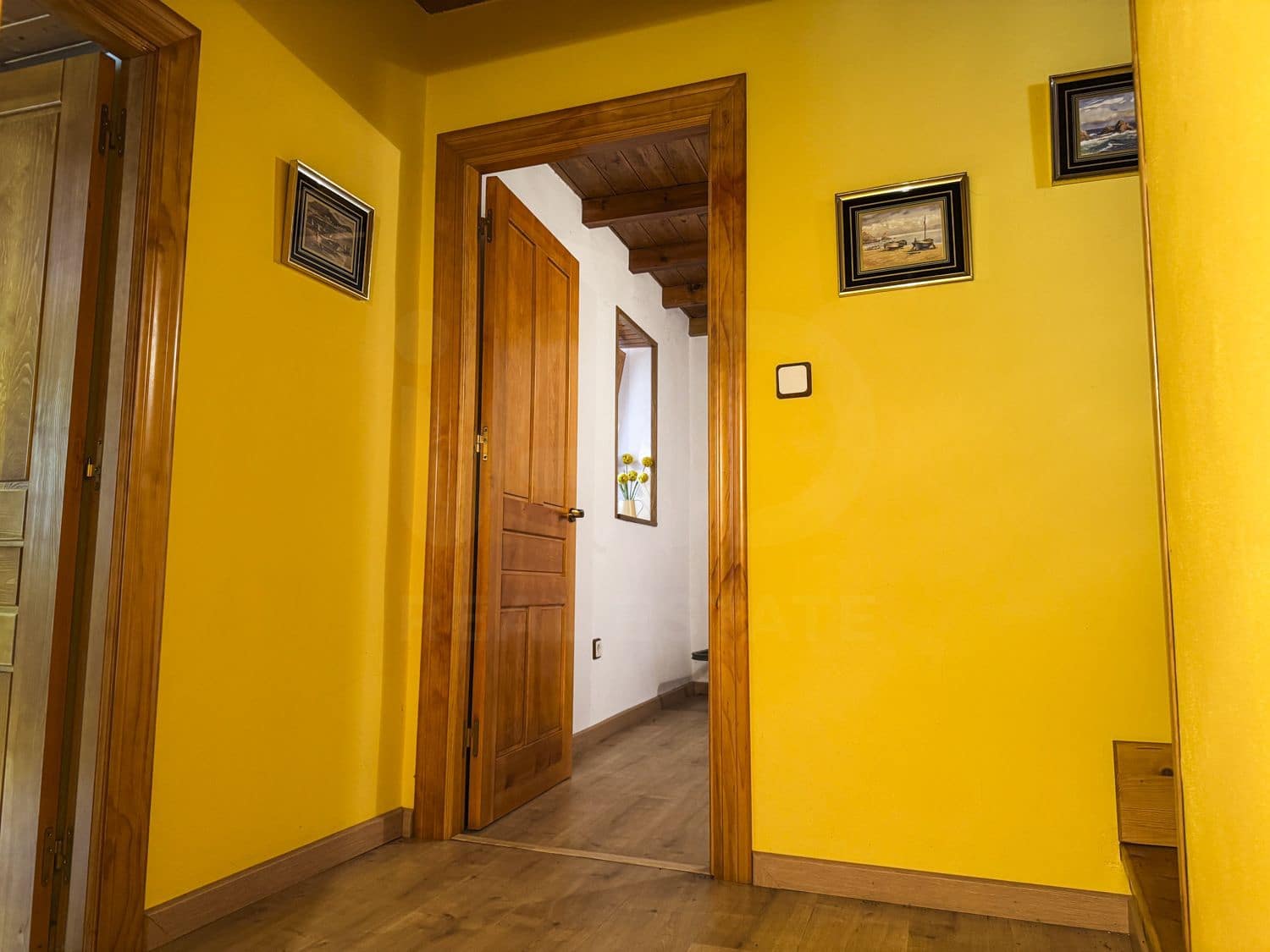 5 bedroom Townhouse for sale in Quiros with garage - € 180,000 (Ref: 10004941)