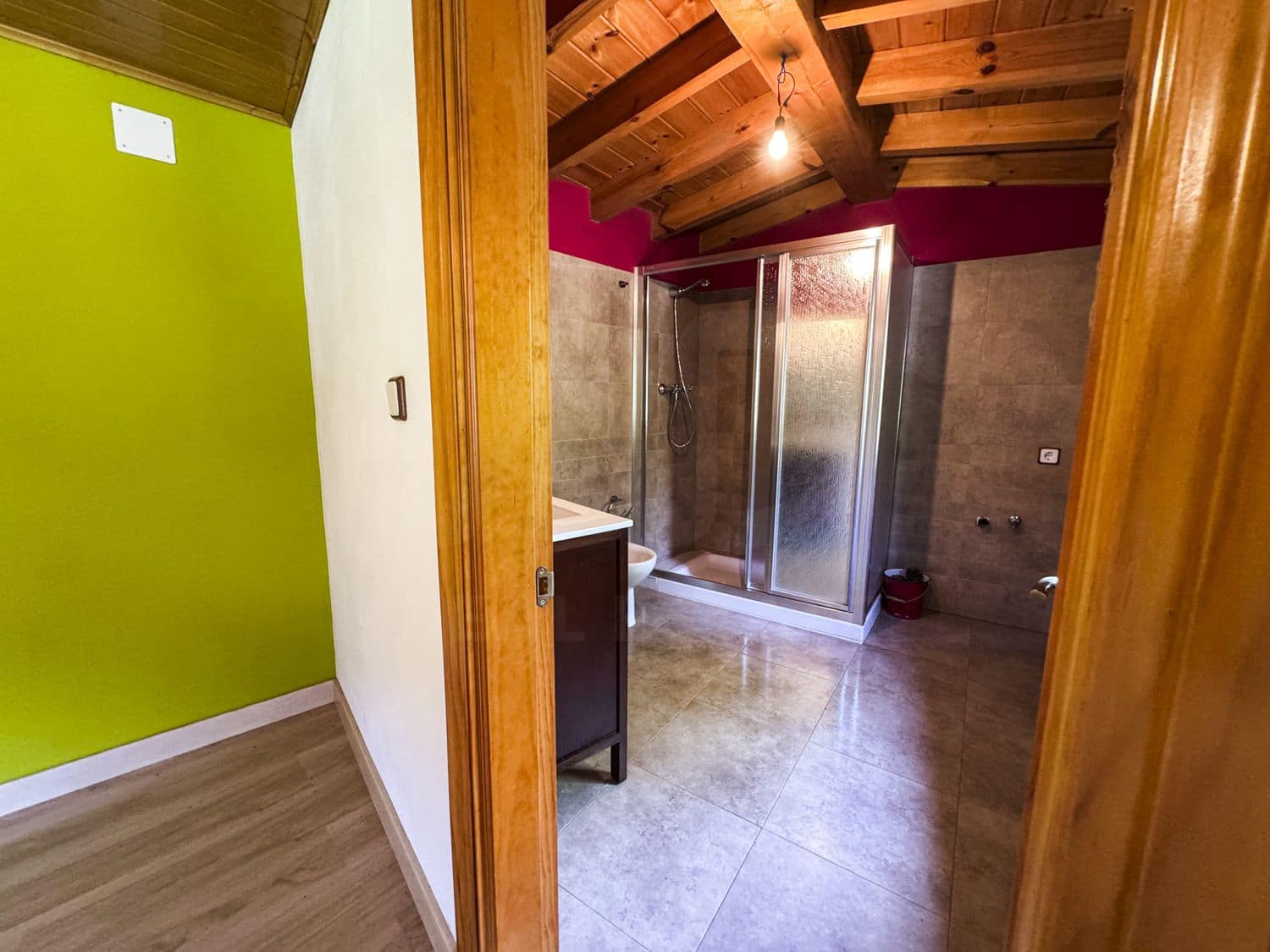 5 bedroom Townhouse for sale in Quiros with garage - € 180,000 (Ref: 10004941)