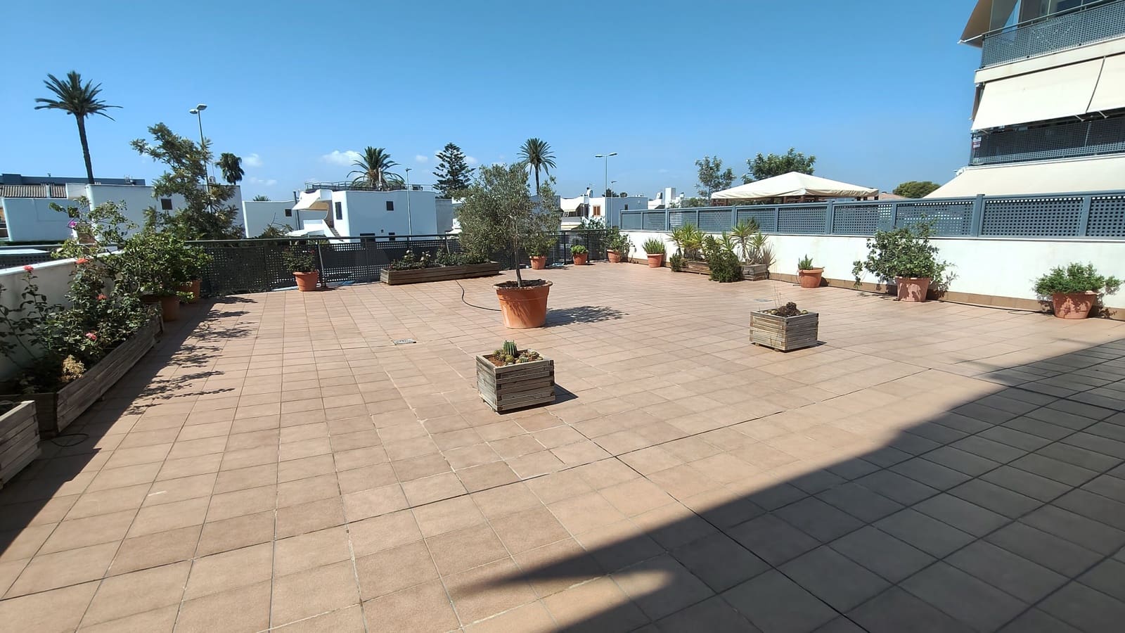 3 soveværelse Lejlighed til salg i El Grau de Castello med swimmingpool garage - € 399.000 (Ref: 10005670)