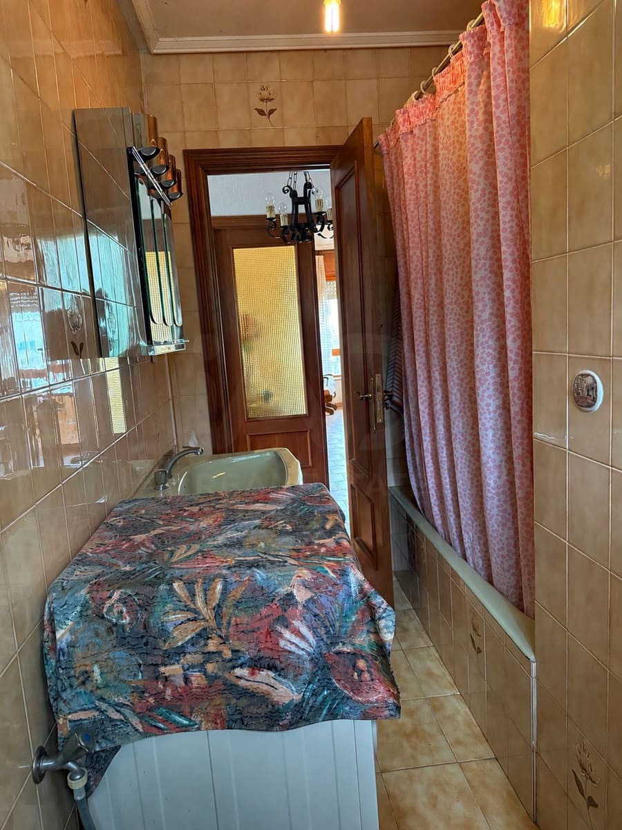 2 sypialnia Finka/Dom wiejski na sprzedaż w Matallana de Torio z garażem - 50 000 € (Ref: 10006078)