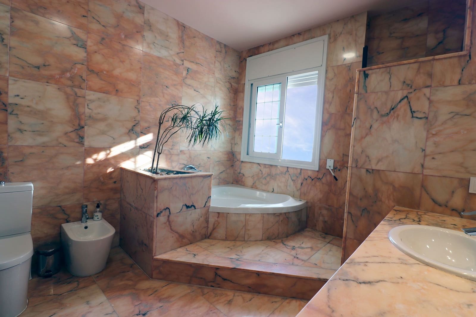 6 sypialnia Dom na sprzedaż w Cabrils z basenem garażem - 1 340 000 € (Ref: 10006704)