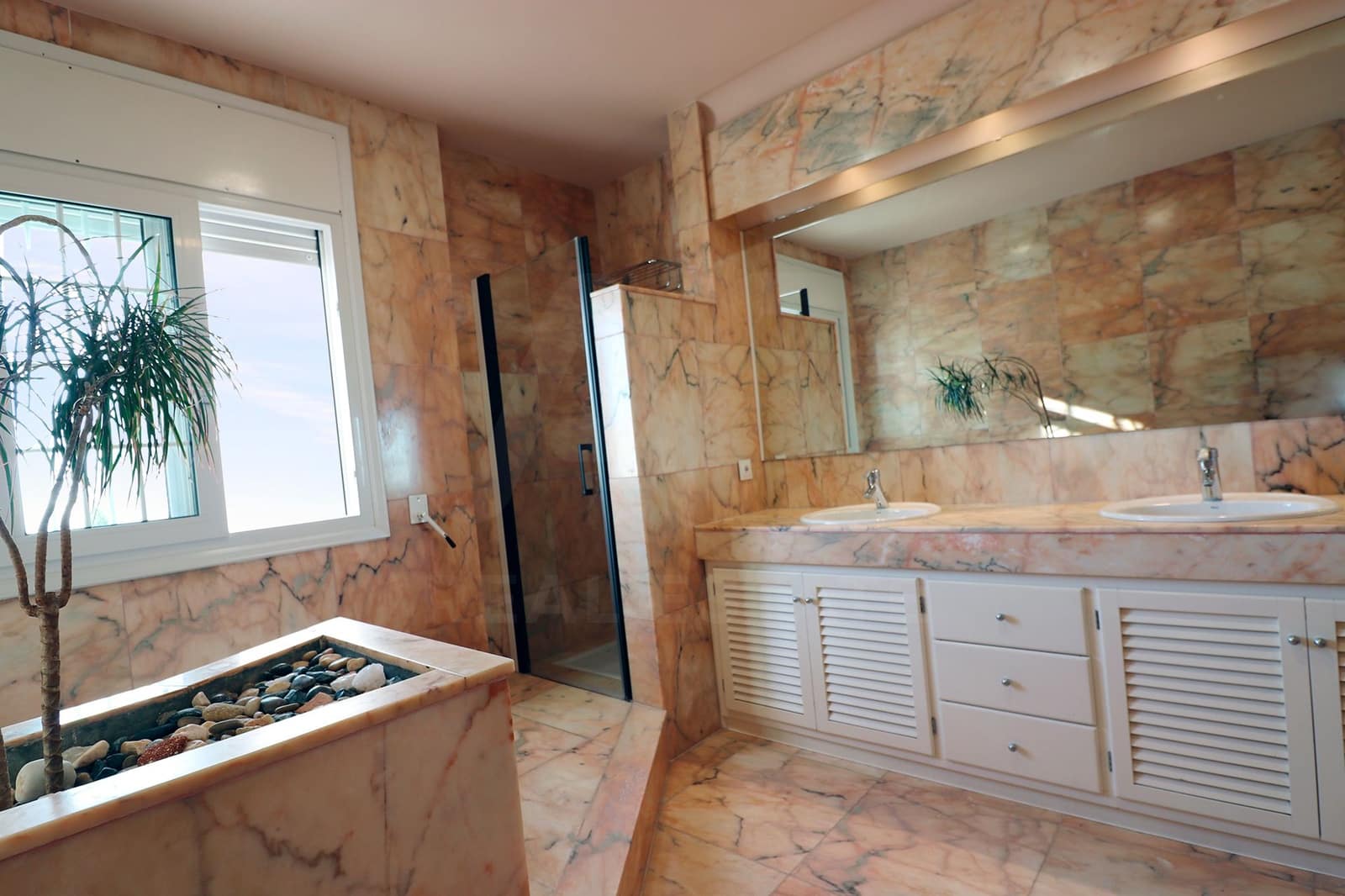 6 sypialnia Dom na sprzedaż w Cabrils z basenem garażem - 1 340 000 € (Ref: 10006704)