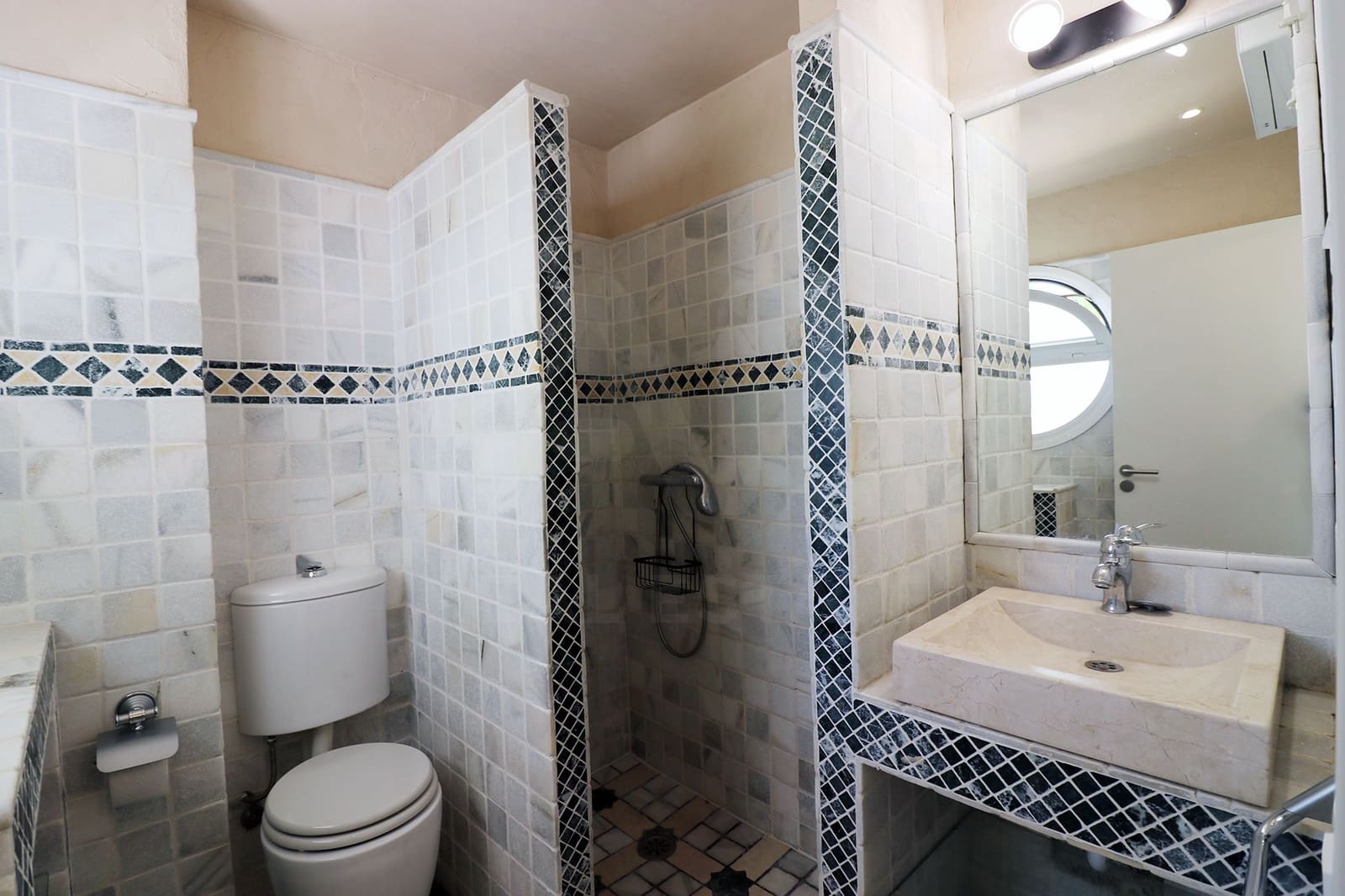 6 sypialnia Dom na sprzedaż w Cabrils z basenem garażem - 1 340 000 € (Ref: 10006704)