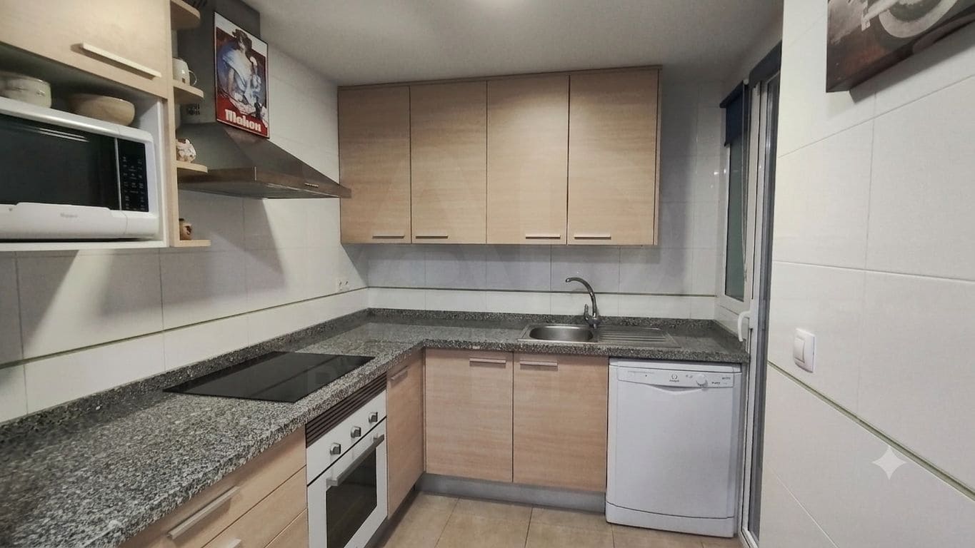3 bedroom Apartment for rent in Almassora / Almazora with garage - € 800 (Ref: 10006705)
