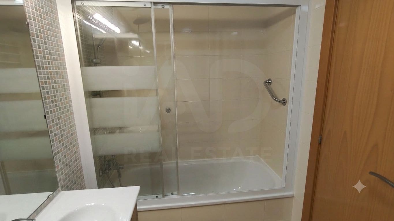 3 bedroom Apartment for rent in Almassora / Almazora with garage - € 800 (Ref: 10006705)