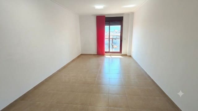 3 soveværelse Lejlighed til leje i Almassora / Almazora med garage - € 800 (Ref: 10006705)