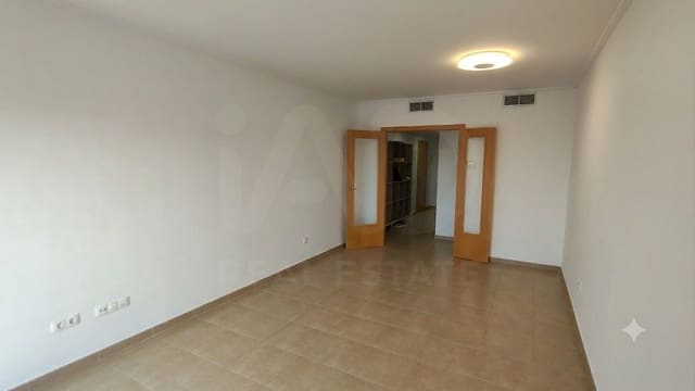 3 soveværelse Lejlighed til leje i Almassora / Almazora med garage - € 800 (Ref: 10006705)