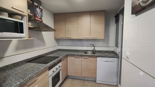 3 soveværelse Lejlighed til leje i Almassora / Almazora med garage - € 800 (Ref: 10006705)