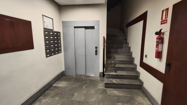 3 soveværelse Lejlighed til leje i Almassora / Almazora med garage - € 800 (Ref: 10006705)