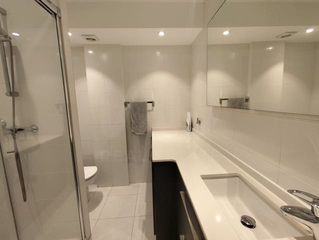 2 slaapkamer Appartement te huur in Donostia-San Sebastián - € 4.500 (Ref: 10007145)