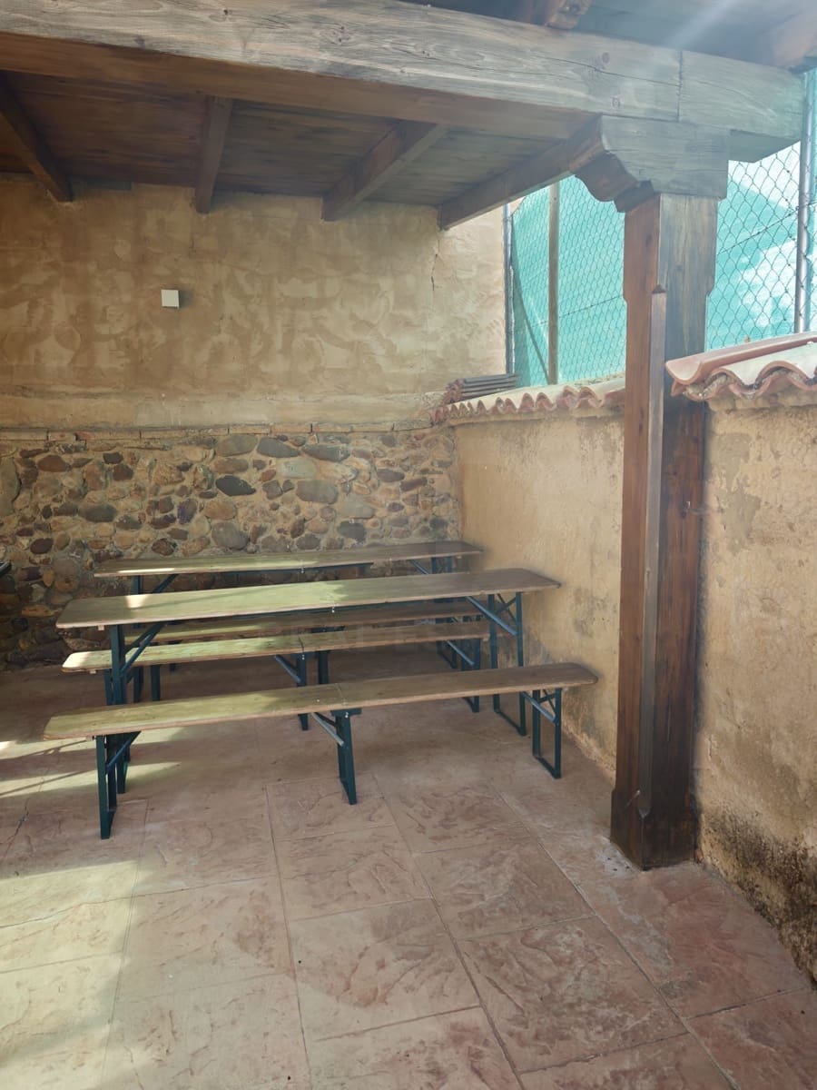 5 chambre Finca/Maison de Campagne à vendre à Matadeon de los Oteros - 180 000 € (Ref: 10007146)
