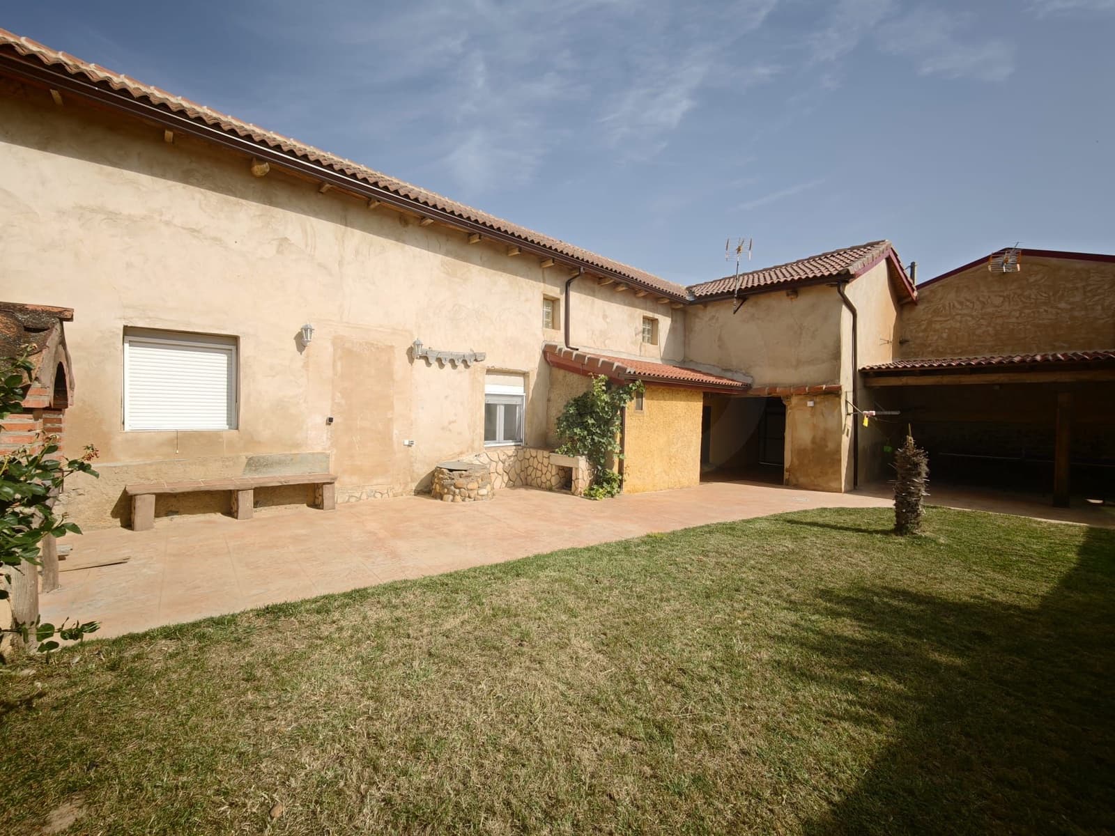 5 chambre Finca/Maison de Campagne à vendre à Matadeon de los Oteros - 180 000 € (Ref: 10007146)