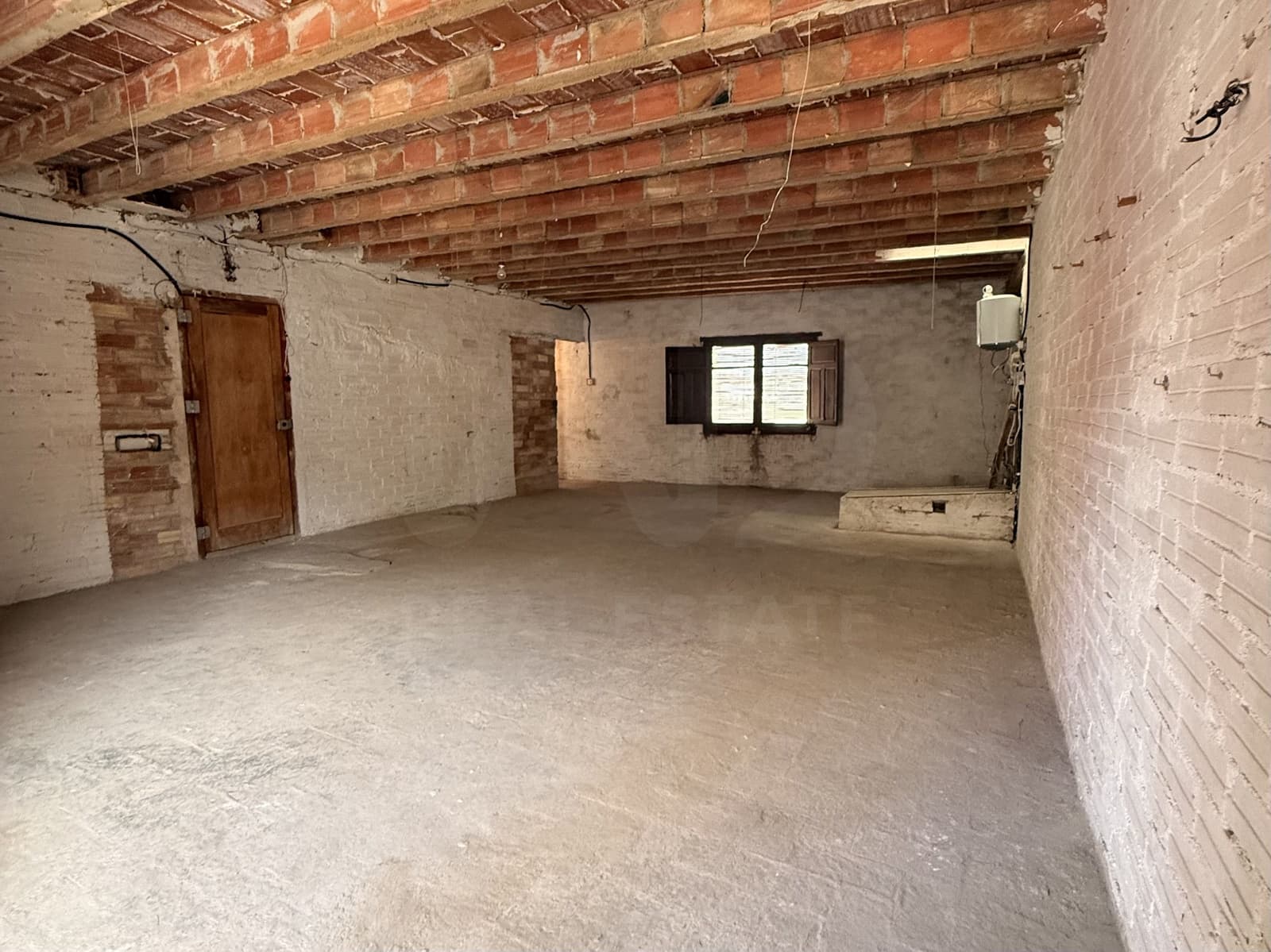 5 slaapkamer Huis te koop in La Canonja met garage - € 249.000 (Ref: 10007466)