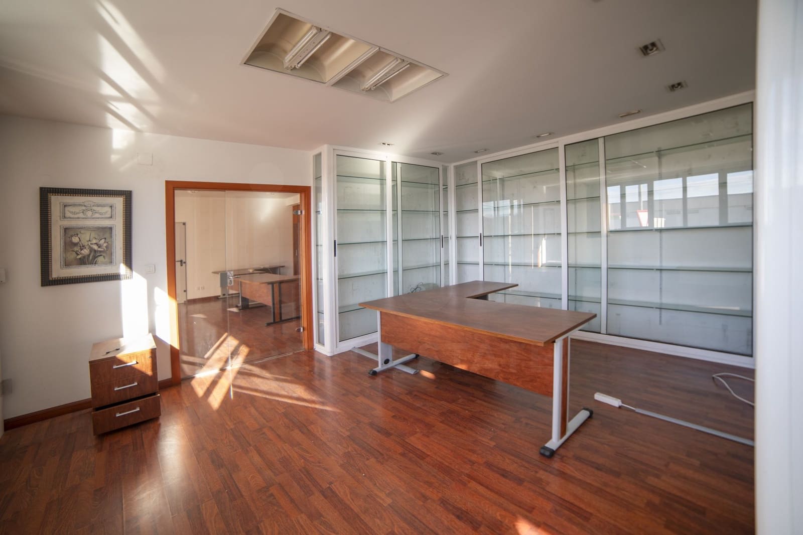 Commercial for rent in Oviedo with garage - € 2,650 (Ref: 10007924)