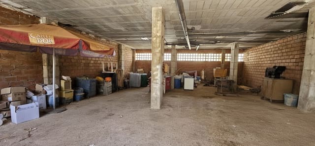 Commercial for sale in Roquetas de Mar - € 230,000 (Ref: 10007926)