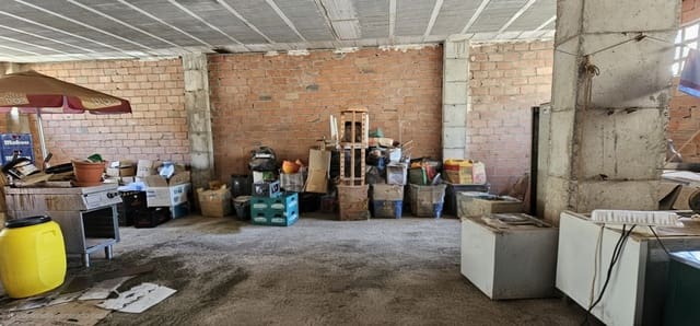 Commercial for sale in Roquetas de Mar - € 230,000 (Ref: 10007926)
