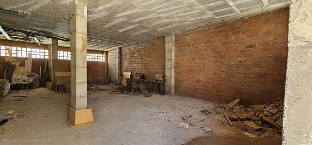 Commercial for sale in Roquetas de Mar - € 190,000 (Ref: 10007927)