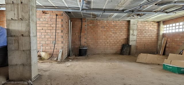 Commercial for sale in Roquetas de Mar - € 190,000 (Ref: 10007927)