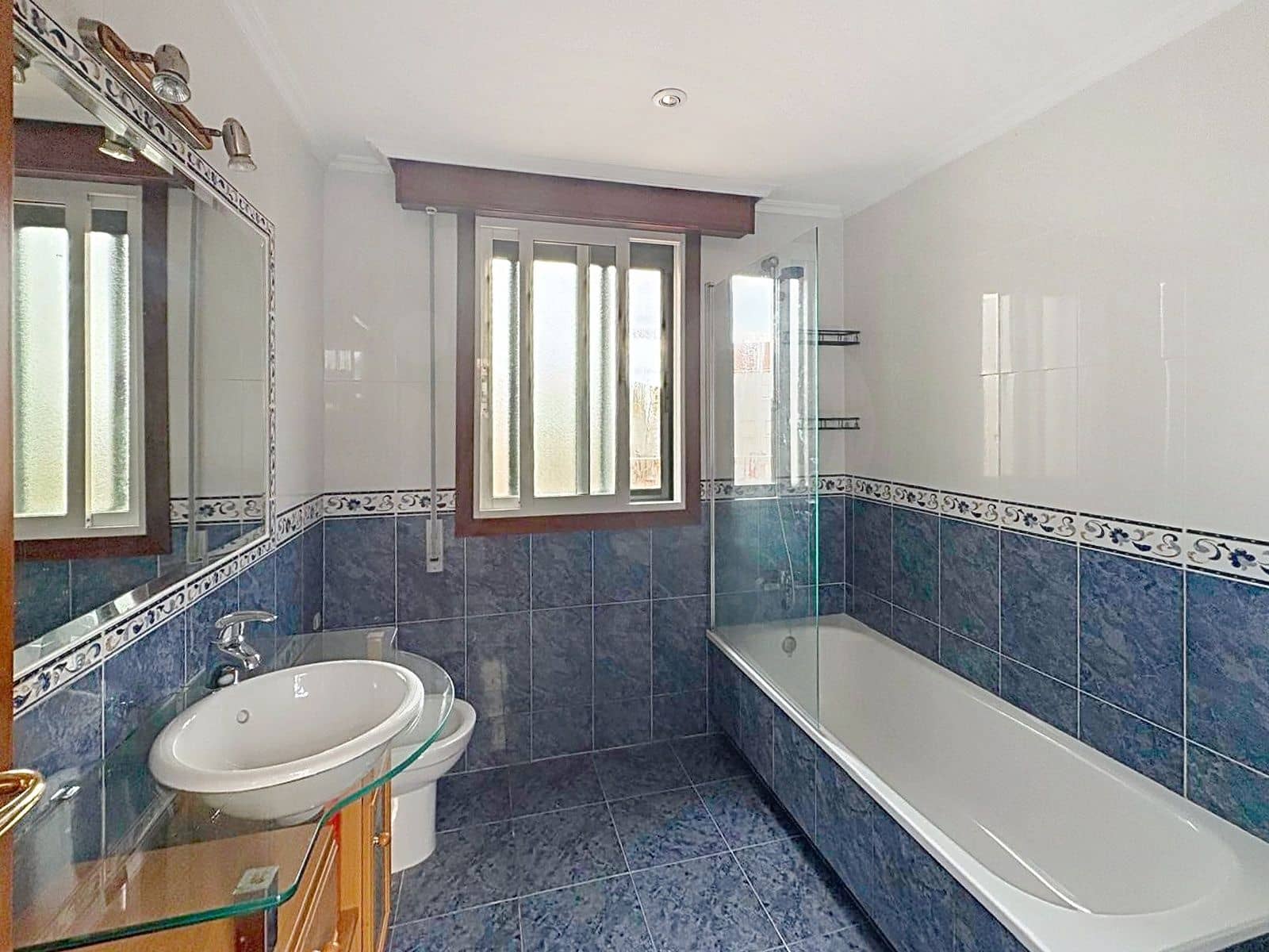 2 sypialnia Apartament do wynajęcia w Miasto Pontevedra - 900 € (Ref: 10007928)