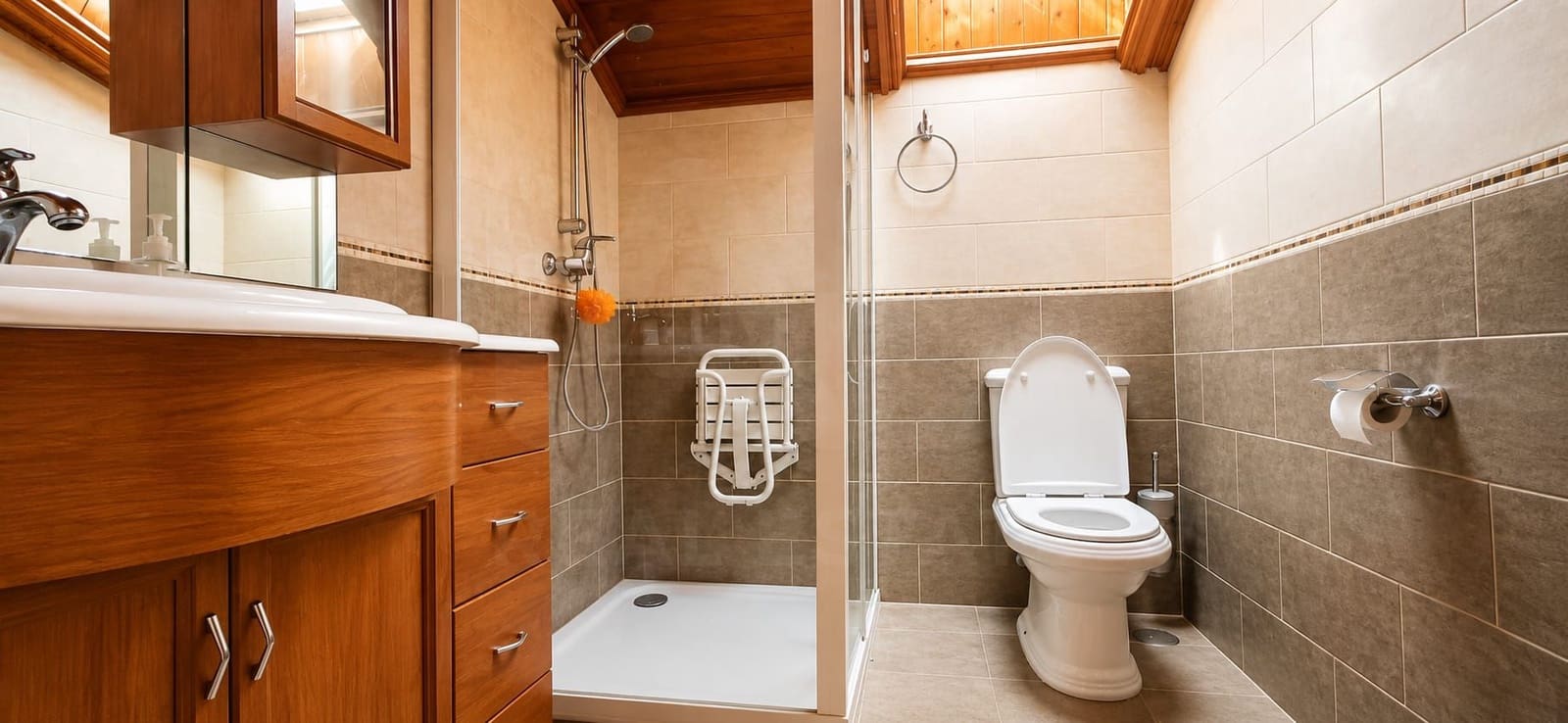 4 bedroom Townhouse for sale in Bareyo with pool garage - € 490,000 (Ref: 10008024)