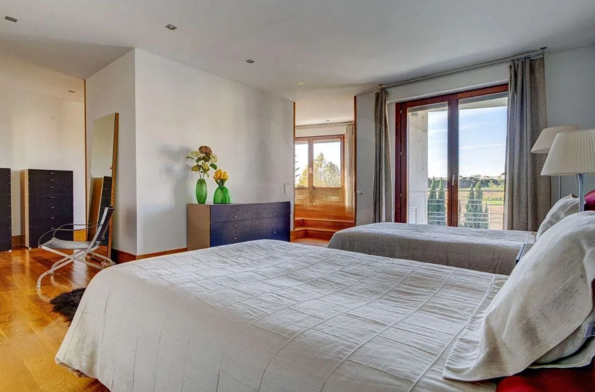 Chalet de 5 habitaciones en Arróniz en venta con piscina garaje - 2.100.000 € (Ref: 10008028)