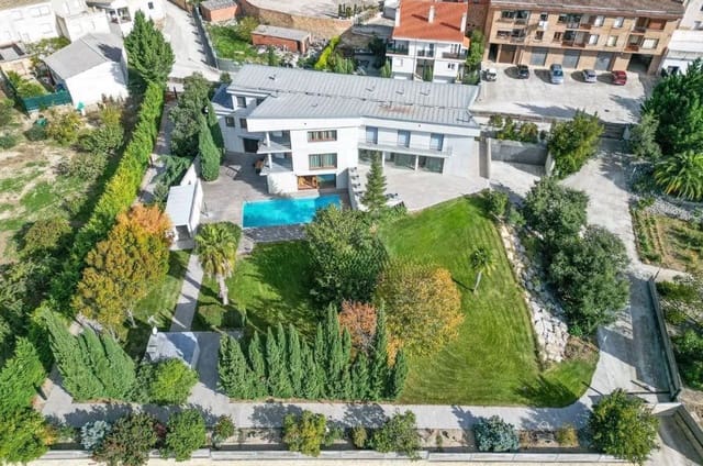 Chalet de 5 habitaciones en Arróniz en venta con piscina garaje - 2.100.000 € (Ref: 10008028)