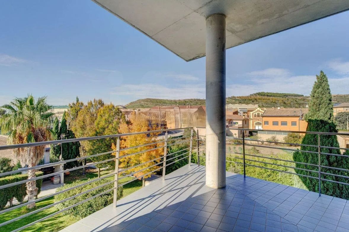 Chalet de 5 habitaciones en Arróniz en venta con piscina garaje - 2.100.000 € (Ref: 10008028)