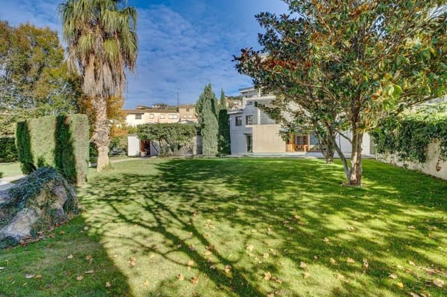 Chalet de 5 habitaciones en Arróniz en venta con piscina garaje - 2.100.000 € (Ref: 10008028)