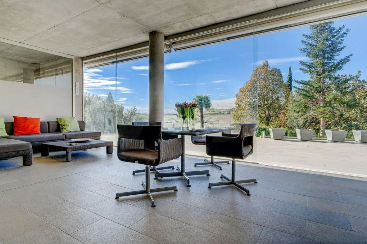 Chalet de 5 habitaciones en Arróniz en venta con piscina garaje - 2.100.000 € (Ref: 10008028)