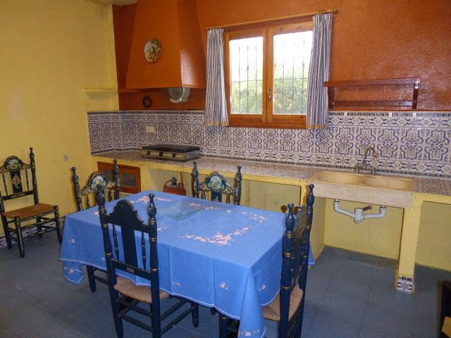 4 bedroom Townhouse for sale in Tortosa with garage - € 280,000 (Ref: 10008029)