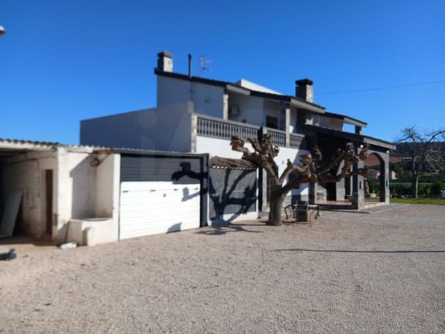 4 slaapkamer Huis te koop in Tortosa met garage - € 280.000 (Ref: 10008029)