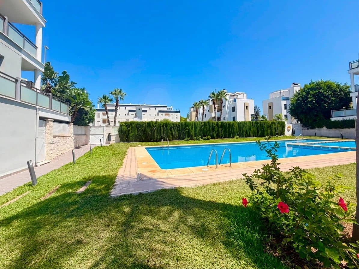 1 bedroom Apartment for sale in Oliva with pool garage - € 177,000 (Ref: 10008031)