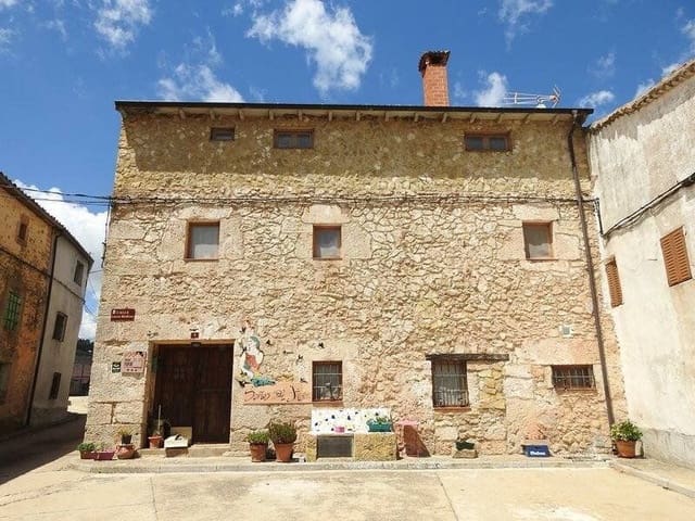 4 slaapkamer Finca/Landhuis te koop in Medinaceli - € 259.000 (Ref: 10008034)